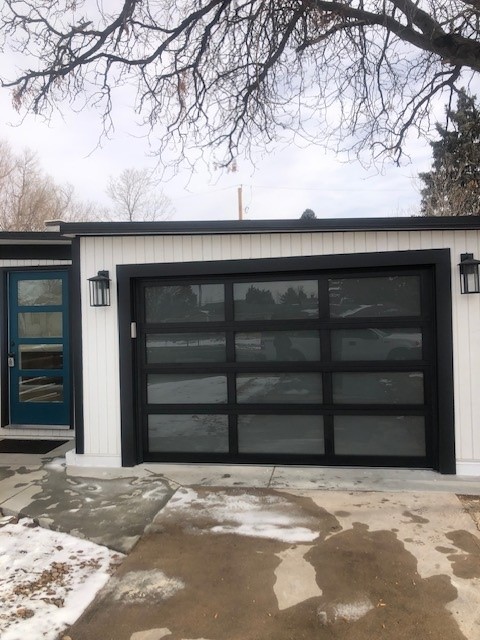 Full-view door with tinted glass