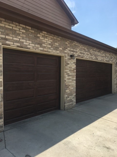 Dark woodgrain long-panel doors